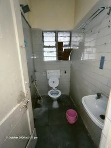Bathroom Image of 1150 Sq.ft 2 BHK Apartment / Flat for rent in Saket Society, Kothrud Pune for Rs. 25000