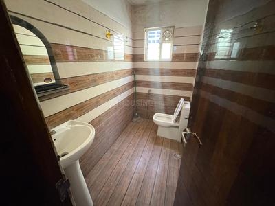Bathroom Image of 255 Sq.ft 1 RK Apartment / Flat for rent in Lalpur Ranchi for Rs. 10999