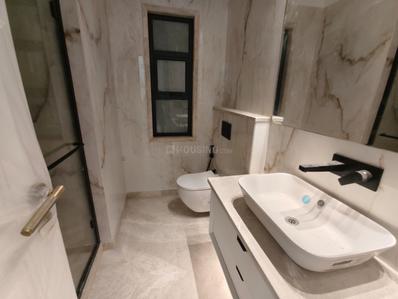 Bathroom Image of 1900 Sq.ft 3 BHK Builder Floor for sale in Safdarjung Enclave New Delhi for Rs. 51500000