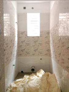 Common Bathroom One Image of 758 Sq.ft 2 BHK Apartment / Flat for sale in New Town Kolkata for Rs. 2720000