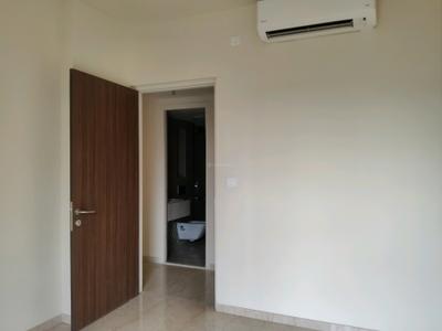 Bedroom Image of 1350 Sq.ft 3 BHK Apartment / Flat for sale in Lodha Amara, Thane West Thane for Rs. 21500000