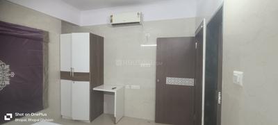 Bedroom Image of 1050 Sq.ft 2 BHK Apartment / Flat for rent in MP Tirupati ML Highrise, Eco Green City Bhopal for Rs. 20000