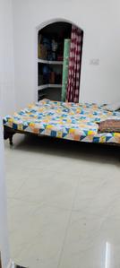 Bedroom Image of 850 Sq.ft 2 BHK Independent House for rent in Lucknow Cantt Township Lucknow for Rs. 12000