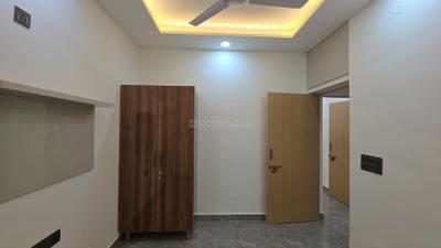 Bedroom Image of 650 Sq.ft 2 BHK Apartment / Flat for rent in Pitampura New Delhi for Rs. 25500