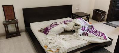 Bedroom Image of 1800 Sq.ft 3 BHK Builder Floor for rent in Sukhdev Vihar New Delhi for Rs. 100000