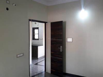 Bedroom Image of 600 Sq.ft 1 BHK Independent House for rent in Cox Town Bengaluru for Rs. 18500