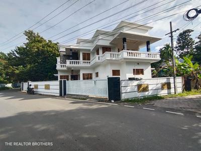 4 BHK Independent House