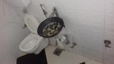 Bathroom Image of PG Hostels in Bandra West, Mumbai