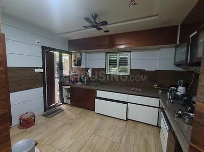 Kitchen Image of 1900 Sq.ft 3.5 BHK Apartment / Flat for rent in Ramdev Nagar Ahmedabad for Rs. 60000
