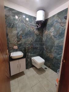 Bathroom Image of 1700 Sq.ft 3 BHK Apartment / Flat for rent in Maxxus Elanza, PR7 Airport Road Zirakpur for Rs. 32000