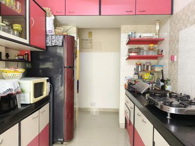 Kitchen Image of 900 Sq.ft 2 BHK Apartment / Flat for sale in Vile Parle West Mumbai for Rs. 40000000