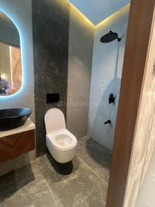 Image of 750 Sq.ft 2 BHK Apartment / Flat for sale in Rolland Vantage, Andheri West, Mumbai for Rs. 13800000