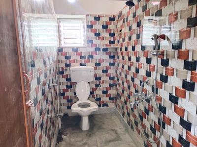 Bathroom Image of 1100 Sq.ft 3 BHK Apartment / Flat for sale in Parnasree Pally Kolkata for Rs. 4730000