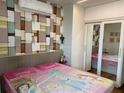 Bedroom Image of 2300 Sq.ft 3 BHK Apartment / Flat for sale in Karelibagh Vadodara for Rs. 12800000
