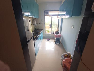 Bathroom Image of 980 Sq.ft 2 BHK Apartment / Flat for rent in Mangala Mayurs Nature Glory, Kalwa Thane for Rs. 45000