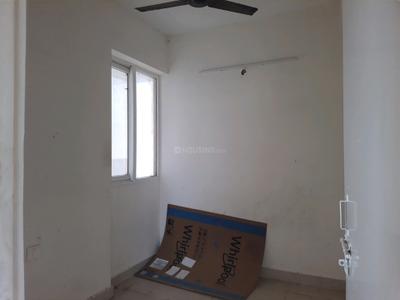 Bedroom Image of 750 Sq.ft 3 BHK Apartment / Flat for sale in Signature Global Golf Green, Sector 79 Gurgaon for Rs. 7600000