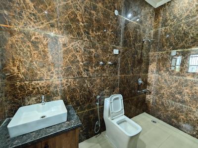 Image of 1750 Sq.ft 3 BHK Builder Floor for rent in Sector 122, Noida for Rs. 36000