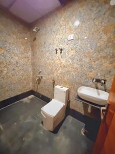 Image of 1000 Sq.ft 2 BHK Apartment / Flat for sale in Defence Enclave, Sector 44, Noida for Rs. 6000000