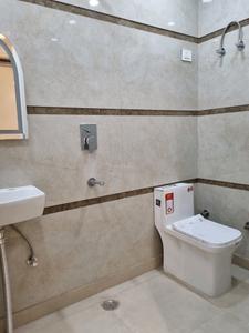 Bedroom Two Image of 900 Sq.ft 3 BHK Apartment / Flat for sale in Hans Builders Floor, Dwarka Mor New Delhi for Rs. 7500000