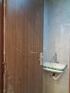 Common Bathroom Image of 980 Sq.ft 2 BHK Apartment / Flat for sale in GCM Gomati Apartment, Sector 49 Noida for Rs. 3958900