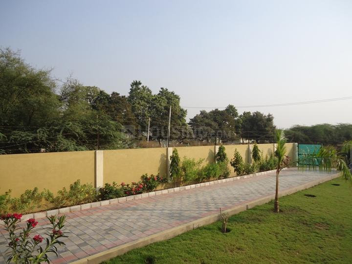 Makarba Main Image 1