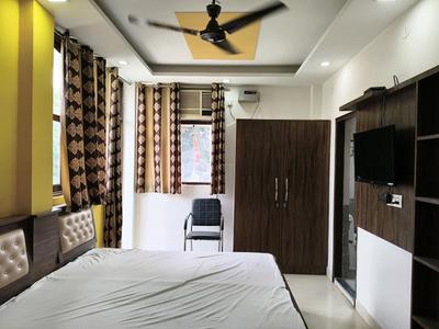 Bedroom Image of 540 Sq.ft 1 RK Builder Floor for rent in DLF Phase 4 Gurgaon for Rs. 18500