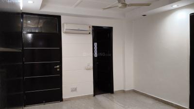 Bedroom Image of 3600 Sq.ft 4 BHK Builder Floor for rent in Sukhdev Vihar New Delhi for Rs. 130000
