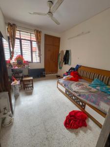 Bedroom Image of 900 Sq.ft 2 BHK Apartment / Flat for rent in Vasant Kunj New Delhi for Rs. 35000
