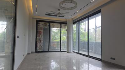 Living Room Image of 3250 Sq.ft 3 BHK Builder Floor for sale in Defence Colony New Delhi for Rs. 95000000