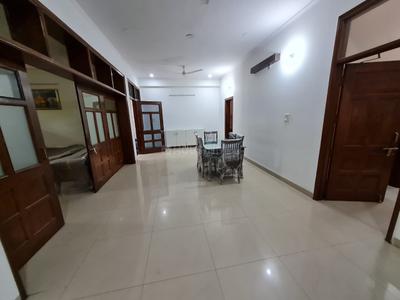 Hall Image of 2000 Sq.ft 6 BHK Independent House for sale in Sector 71 Noida for Rs. 70000000