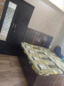 Bedroom Image of 450 Sq.ft Studio Studio for rent in Paramount Pine And Oak Studio, Surajpur Greater Noida for Rs. 15000