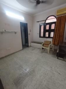 Bedroom Image of 900 Sq.ft 3 BHK Builder Floor for sale in Patel Nagar New Delhi for Rs. 15000000