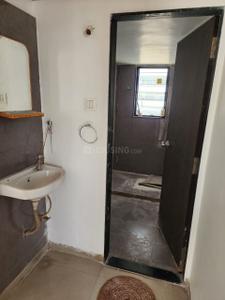 Bathroom Image of 1050 Sq.ft 2 BHK Apartment / Flat for rent in Cidco Nashik for Rs. 13000