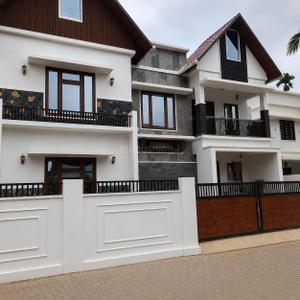 Image of 2750 Sq.ft 4 BHK Independent House for sale in Maradu, Kochi for Rs. 22000000
