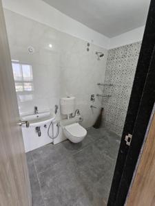 Bathroom Image of 600 Sq.ft 2 BHK Apartment / Flat for rent in Dadar East Mumbai for Rs. 72000