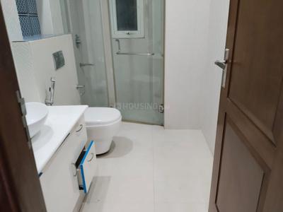 Bathroom Image of 1800 Sq.ft 3 BHK Builder Floor for sale in Lajpat Nagar New Delhi for Rs. 40000000
