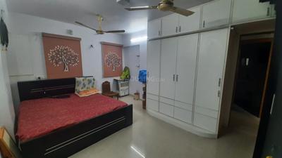 Bedroom Image of 2300 Sq.ft 3 BHK Apartment / Flat for sale in Thaltej Ahmedabad for Rs. 13000000
