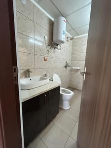 Bathroom Image of 1024 Sq.ft 2 BHK Apartment / Flat for rent in Gulshan Botnia, Sector 144 Noida for Rs. 40000