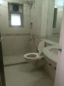 Common Bathroom Image of 1550 Sq.ft 3 BHK Apartment / Flat for sale in Raheja Willows, Kandivali East Mumbai for Rs. 32500000