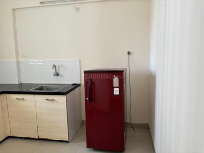 Kitchen Image of 600 Sq.ft 1 BHK Apartment / Flat for rent in Amanora Park Town, Hadapsar Pune for Rs. 28000