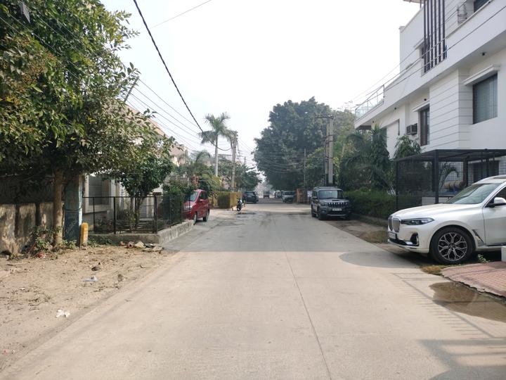 Azad Colony Main Image 1