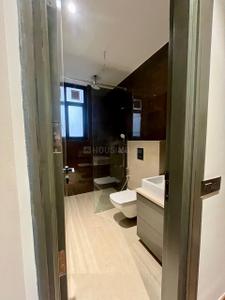 Bathroom Image of 3150 Sq.ft 3 BHK Builder Floor for sale in Sector 15 Faridabad for Rs. 40000000
