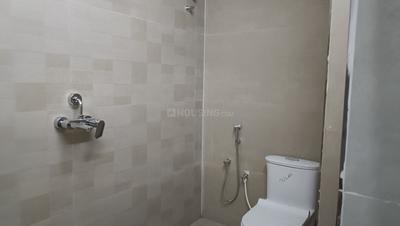 Bathroom Image of 2000 Sq.ft 3 BHK Independent House for rent in Banjara Hills Hyderabad for Rs. 60000