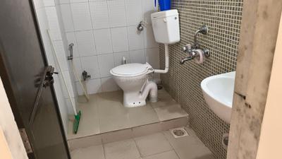 Image of 625 Sq.ft 2 BHK Apartment / Flat for sale in Andheri West, Mumbai for Rs. 14500000