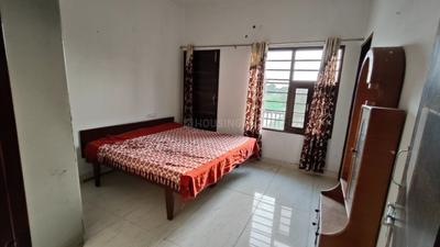 Bedroom Image of 1080 Sq.ft 2 BHK Builder Floor for rent in Bakshish Gulmohar City, Sector 115 Mohali for Rs. 18000