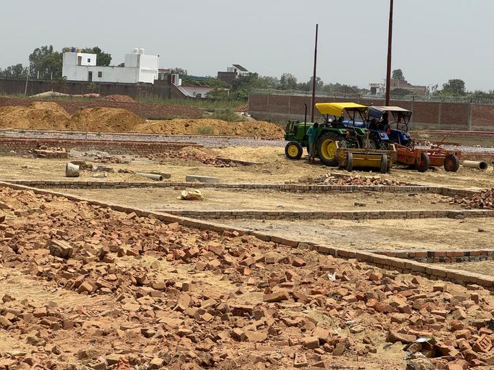 Gosainganj Main Image 1