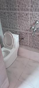 Bathroom Image of 3400 Sq.ft 4 BHK Apartment / Flat for sale in Maa Manasa Tower, Bangur Avenue Kolkata for Rs. 22000000