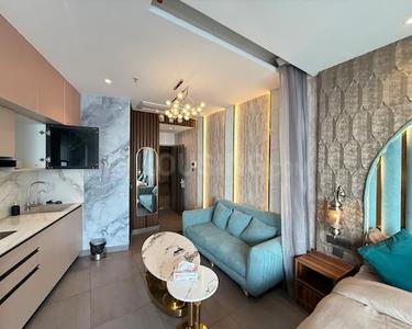Hall Image of 1450 Sq.ft 3 BHK Apartment / Flat for sale in Sector 45 Noida for Rs. 5900000