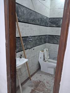 Bathroom Image of 500 Sq.ft 2 BHK Builder Floor for sale in Shastri Nagar New Delhi for Rs. 4500000