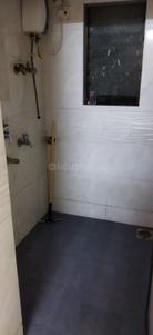 Bathroom Image of 600 Sq.ft 1 BHK Apartment / Flat for rent in Gemstar Symphony, Kandivali West Mumbai for Rs. 35000